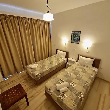 Apartment Alexandra 1 *